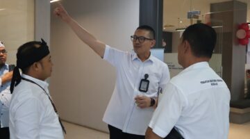 Kakanim Bekasi : “Pastikan Masyarakat Luas, Khususnya Warga Kota/Kabupaten Bekasi, Peroleh Layanan Prima dalam Penerbitan Paspor