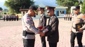 Kapolres Gayo Lues Pimpin Upacara Penganugerahan Tanda Kehormatan Satya Lencana Pengabdian