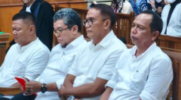 Tangis dan Haru Warnai Pembebasan 4 Terdakwa Kasus PTPN II