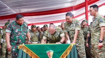 Pangdam I/BB Dampingi Wakasad Kunjungan Kerja ke Yonif TP 852/Arba Yudha Bhakti