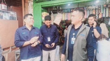Turun Langsung Ke Pasar, Bulog Hadir Jaga Harga Pangan, Budi Cahyanto Pastikan Minyakita dan Beras SPHP Mudah Diperoleh Masyarakat