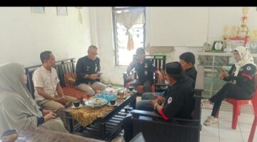 Plt Camat Polsel Gerak Cepat Mediasi Klarifikasi Laporan Dugaan Pungutan PTSL