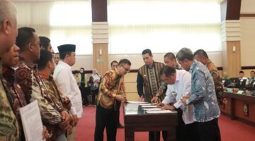 Bupati Daeng Manye Bersama Kepala BPN Nusron Wahid Teken LP2B, Takalar Teguhkan Komitmen Jaga Ketahanan Pangan Nasional