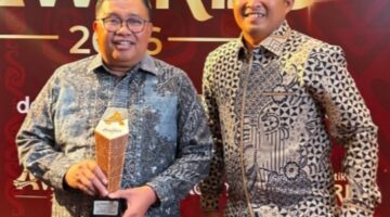 Inovasi “PASSIRIKA BOS” Tembus Panggung Nasional, Daeng Manye Terima detiktimur Awards 2026