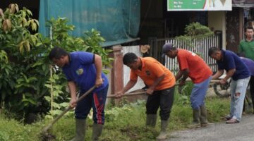 Lapas Sibolga Turun Bersama Masyarakat, Bersihkan Sungai dan Benahi Jalan Rusak